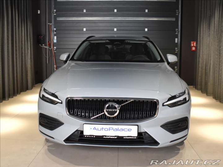 Volvo V60 2,0 B4  Core 1800