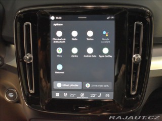 Volvo XC40 2,0 B4 Plus Black Editio 2025