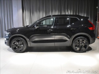 Volvo XC40 2,0 B4 Plus Black Editio 2025