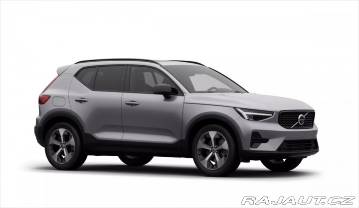 Volvo XC40 2,0 B3  Ultra Dark 2026