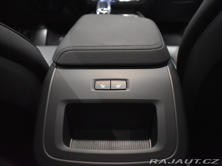 Volvo XC60 2,0 B5 AWD Plus BLIS,Bezk 2025