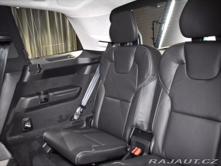 Volvo XC90 2,0 T8 Ultra Dark 2025