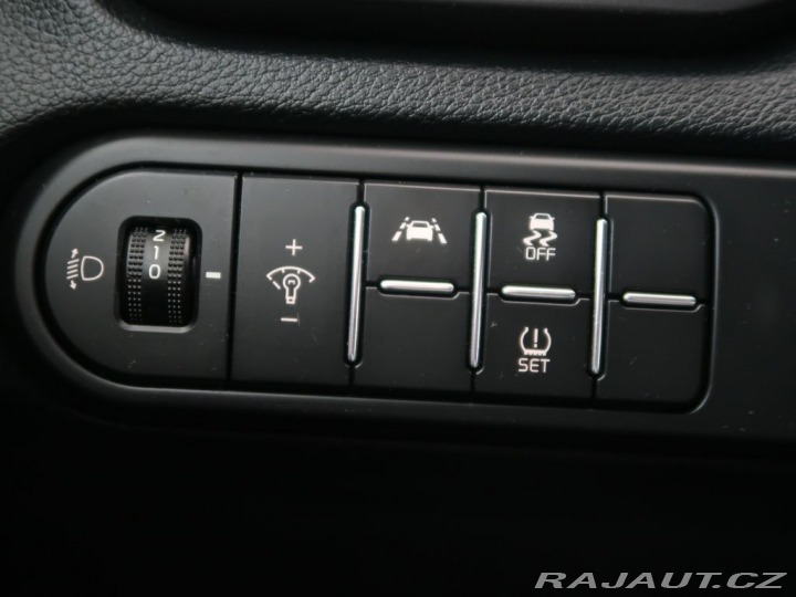 Kia Ceed 1.6CRDi,100kW,CZ,Manuál 2020