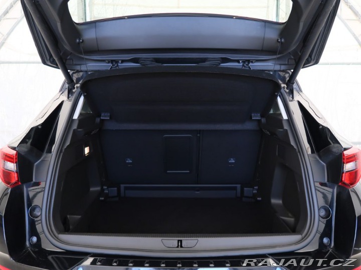 Opel Grandland 1.2TURBO,96kW,GS,AT8,NAVI 1800