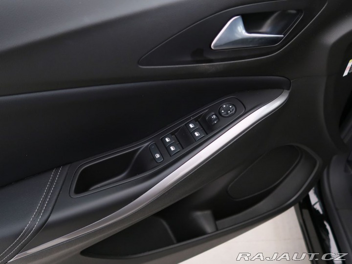 Opel Grandland 1.2TURBO,96kW,GS,AT8,NAVI 1800