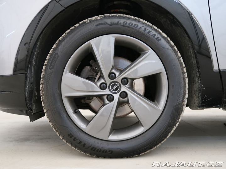 Opel Grandland 1.2TURBO,96kW,GS,AT8,NAVI 1800