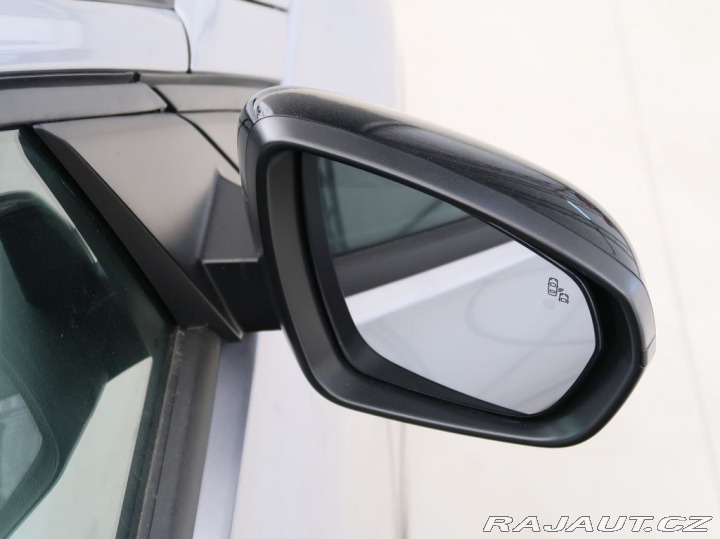 Opel Grandland 1.2TURBO,96kW,GS,AT8,NAVI 1800