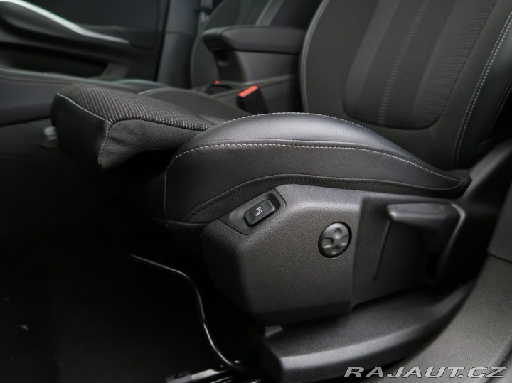 Opel Grandland 1.2TURBO,96kW,GS,AT8,NAVI 1800