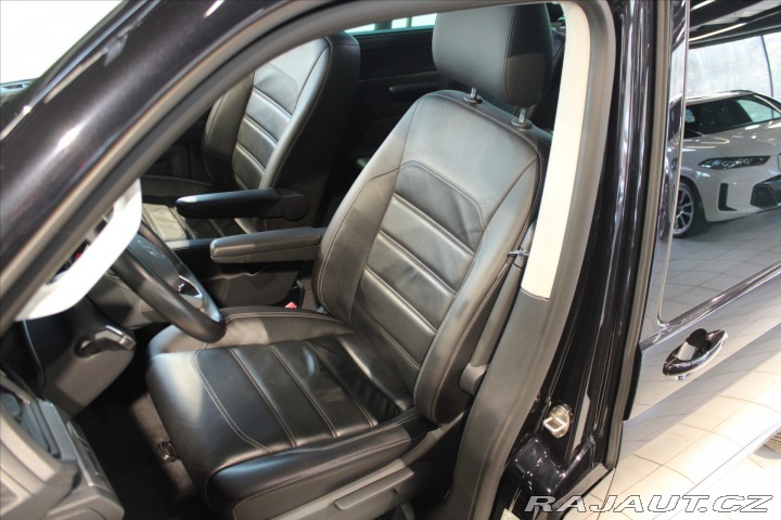 Volkswagen Multivan T6.1 TDi DSG 4Motion DCC/ 2021