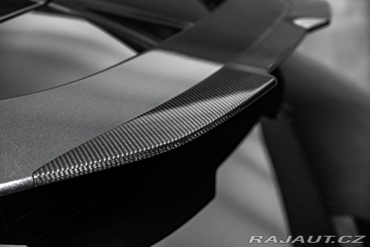 Aston Martin Ostatní modely 707 V8 Keramiky Masáže Ca 2022