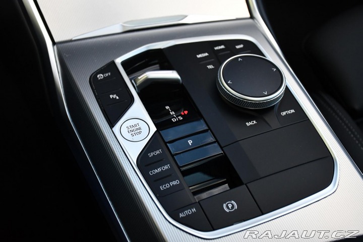 BMW 3 320d xD M-SPORT 3LZÁRUKA 2024