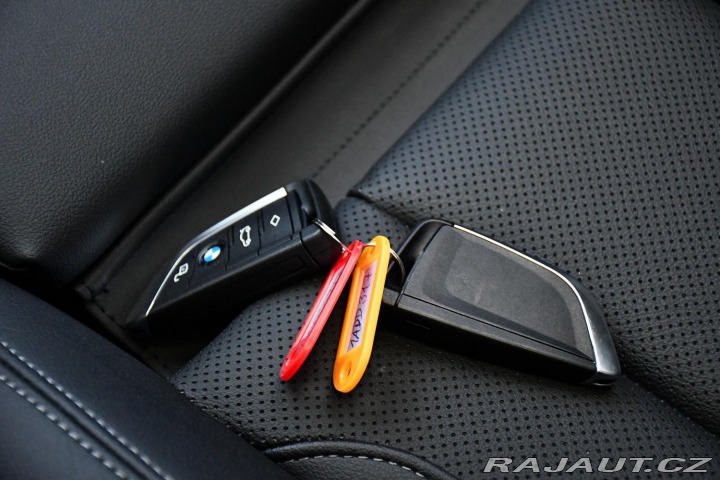 BMW 3 320d xD M-SPORT 3LZÁRUKA 2024