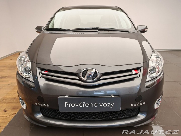 Toyota Auris 1.6 Valvematic Luna 2012