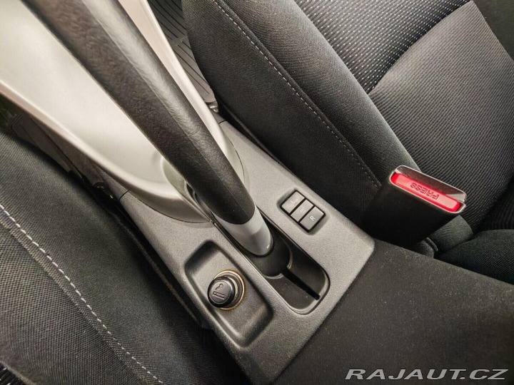 Toyota Auris 1.6 Valvematic Luna 2012