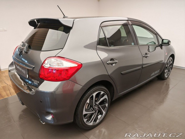 Toyota Auris 1.6 Valvematic Luna 2012