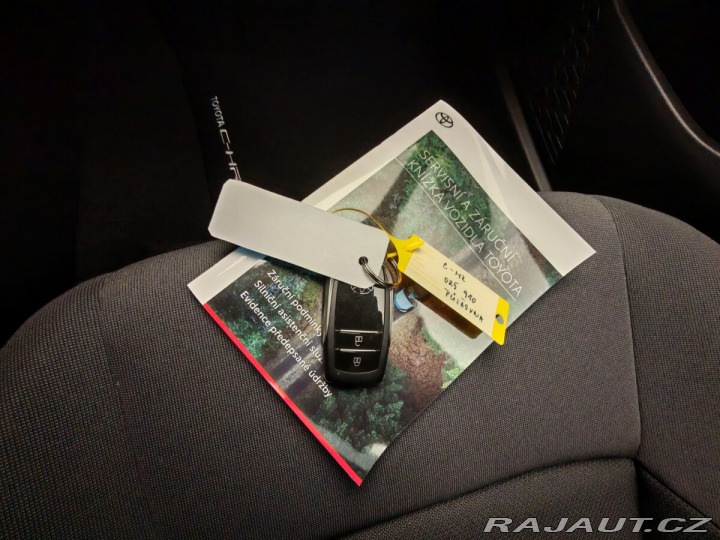 Toyota C-HR 2.0 Hybrid 4x2 Style 2024