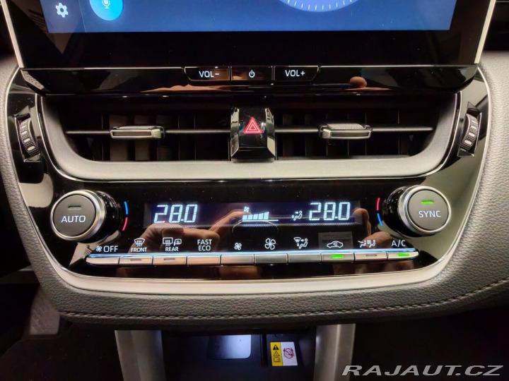 Toyota Corolla Cross 2.0 Hybrid Style 2024