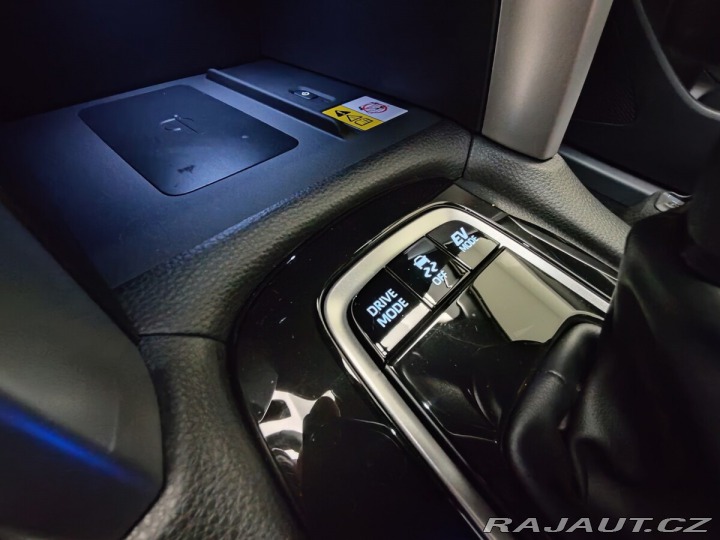 Toyota Corolla Cross 2.0 Hybrid Style 2024