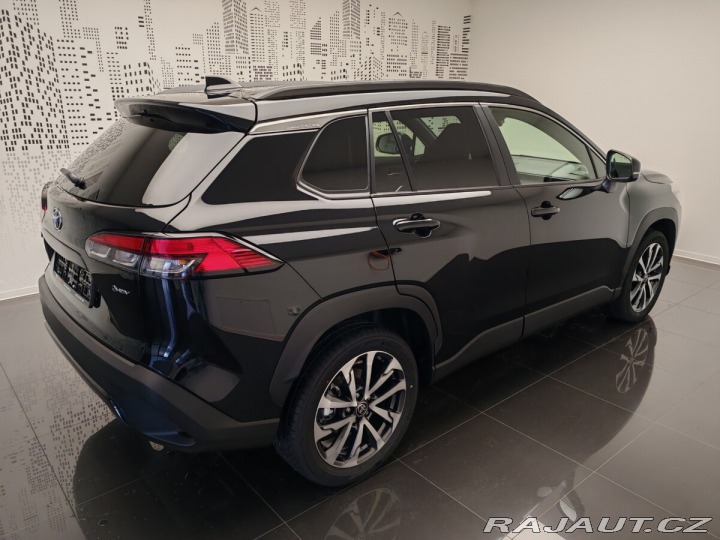 Toyota Corolla Cross 2.0 Hybrid Style 2024