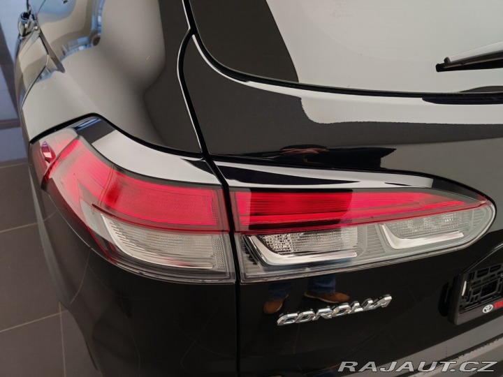 Toyota Corolla Cross 2.0 Hybrid Style 2024