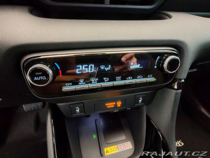 Toyota Yaris Style 1,5 Hybrid 2025