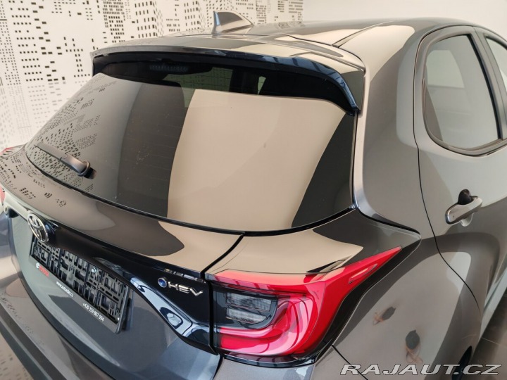 Toyota Yaris Style 1,5 Hybrid 2025