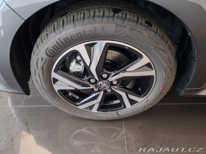 Toyota Yaris Style 1,5 Hybrid 2025