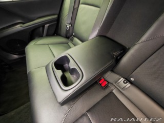 Toyota Camry Prestige 2025