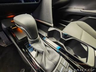 Toyota Camry Prestige 2025