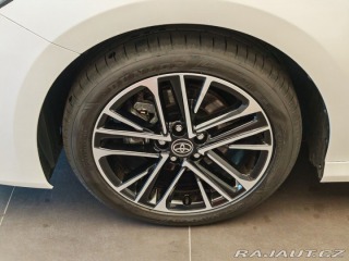 Toyota Camry Prestige 2025