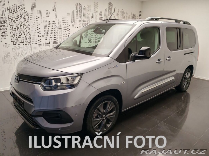 Toyota ProAce City Verso 1.5 D-4D 130k Long Family 2026
