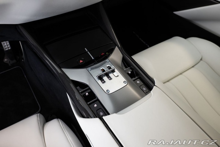 Ferrari Purosangue Pano/LIFT/Masáž/Ventilace 2026