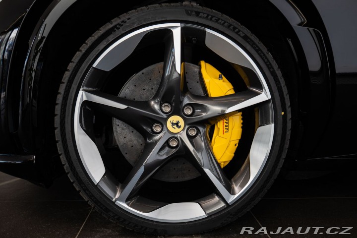 Ferrari Purosangue Pano/LIFT/Masáž/Ventilace 2026