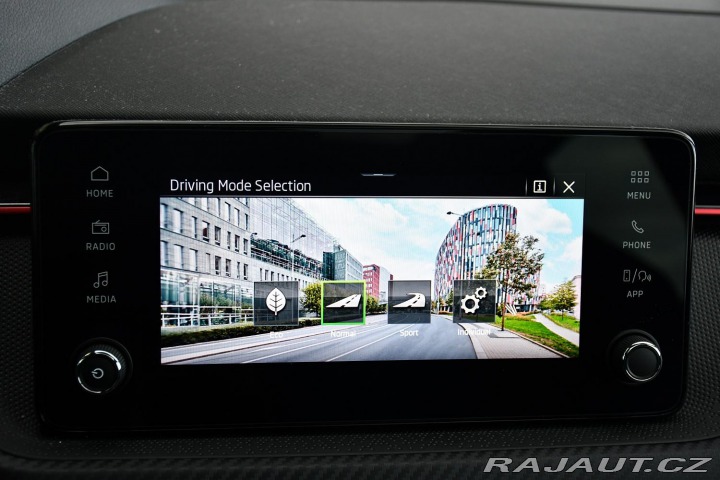 Škoda Scala 1.0TSi MONTE CARLO PANO Z 2024