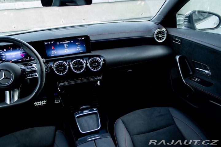 Mercedes-Benz CLA Kupé  / 200D/ AMG line/ K 2024