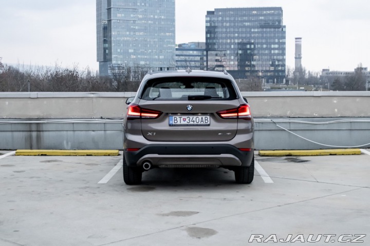 BMW X1 / 18i/  Led/ KeyLess/ Cu 2020