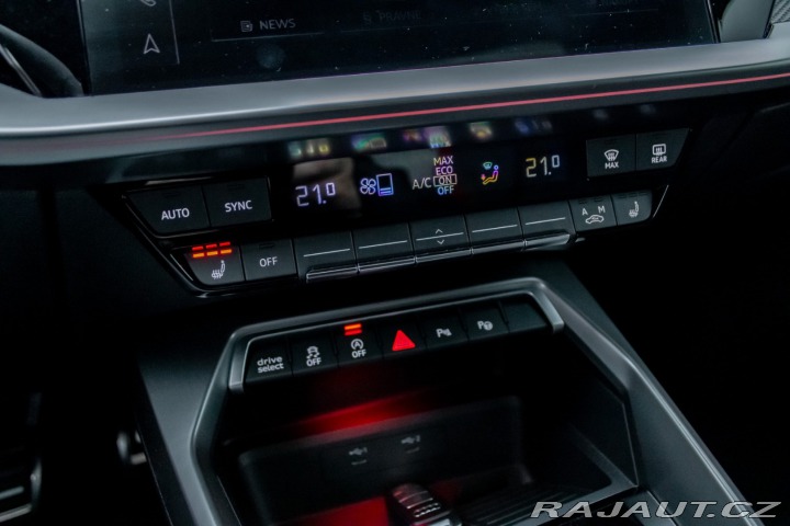 Audi RS3 / 2.5 TFSI/ quattro/ Mat 2024