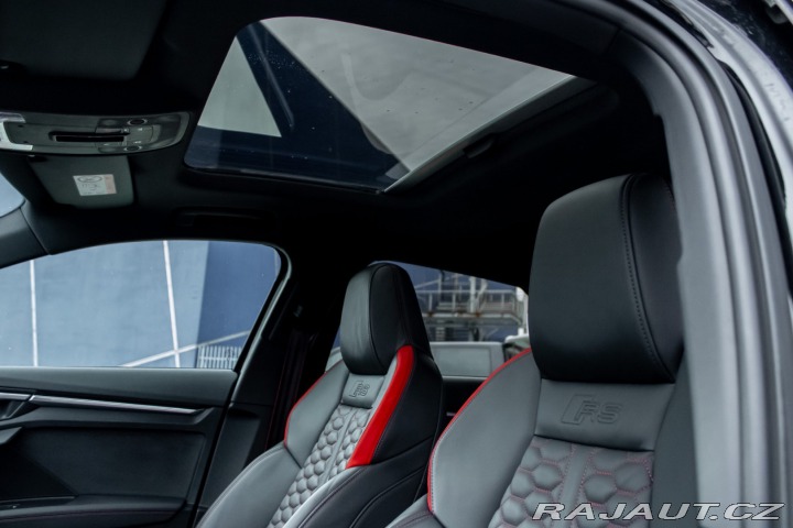 Audi RS3 / 2.5 TFSI/ quattro/ Mat 2024