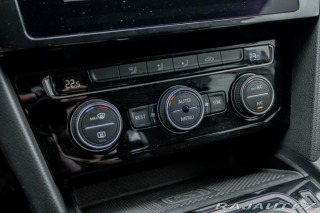 Volkswagen Passat Variant  1.5 TSI/DSG/ LED 2020