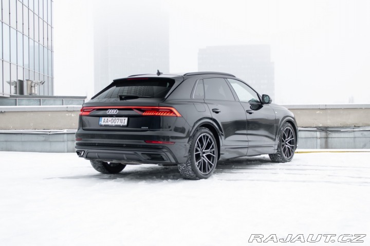 Audi Q8 / 50 TDI/ S- Line/ quatt 2020
