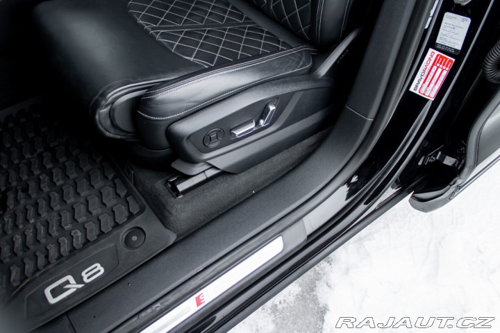 Audi Q8 / 50 TDI/ S- Line/ quatt 2020