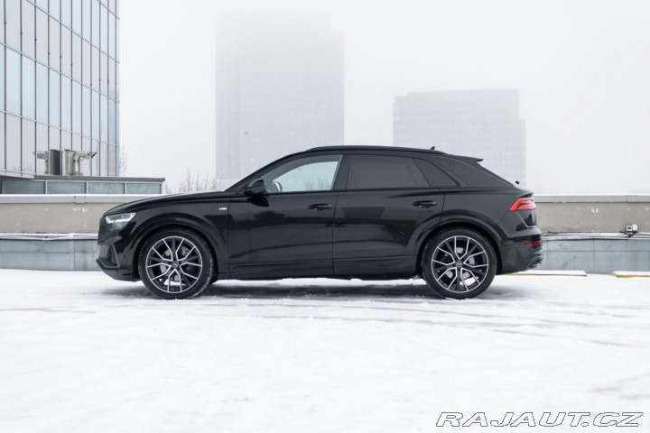 Audi Q8 / 50 TDI/ S- Line/ quatt 2020
