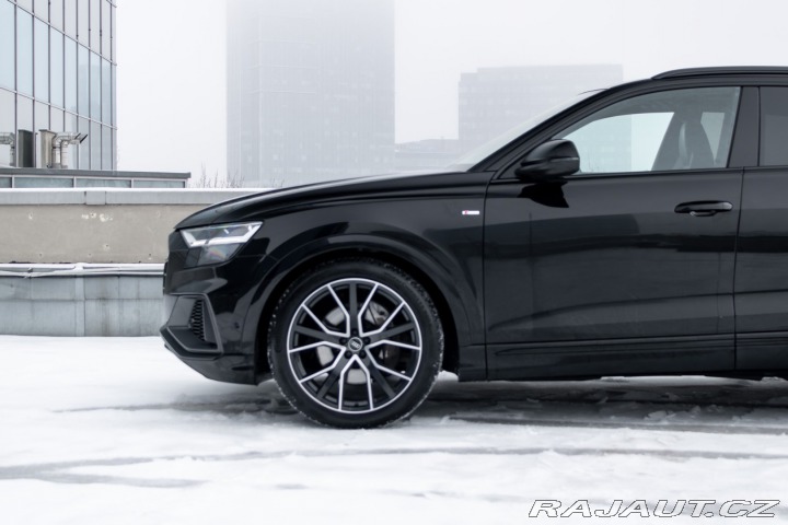 Audi Q8 / 50 TDI/ S- Line/ quatt 2020