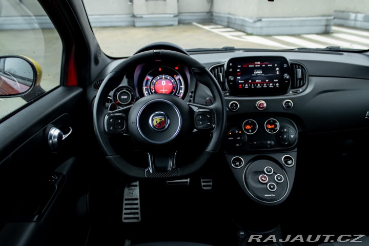 Abarth 500 Competizione 695 Automat 2024