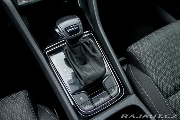 Škoda Karoq / 2.0 TDI/ EVO/ STYLE/ A 2022