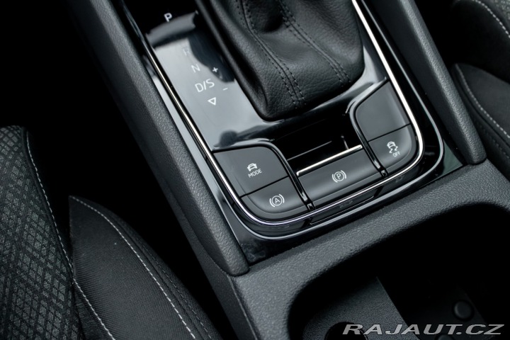 Škoda Karoq / 2.0 TDI/ EVO/ STYLE/ A 2022