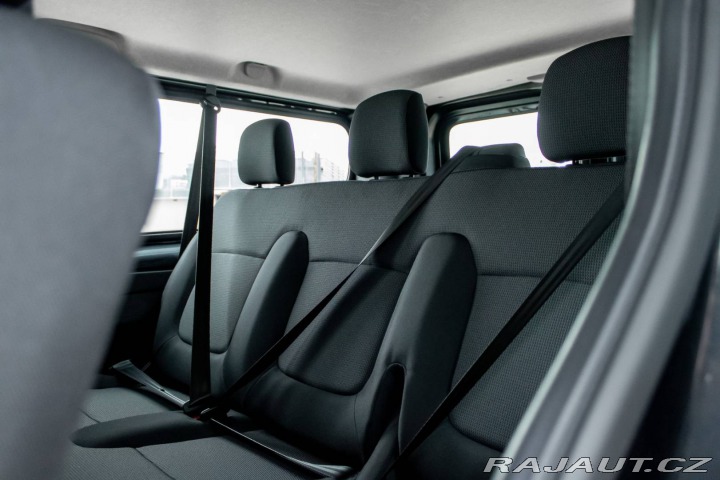 Renault Trafic Blue dCi 170/ Parkovacia 2024