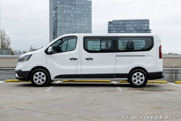 Renault Trafic Blue dCi 150/ Parkovacia 2024