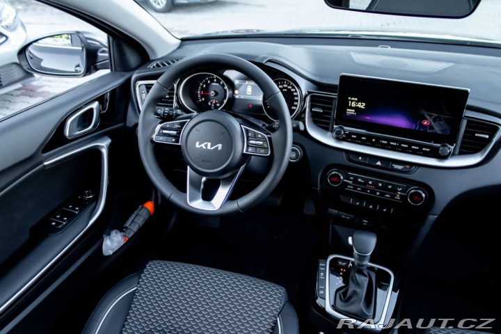 Kia Ostatní modely Ceed SW  Ceed SW 1.5 T-GDi/ GOLD 2025