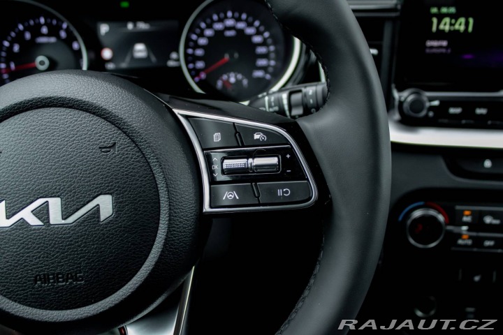 Kia Ostatní modely Ceed SW  Ceed SW 1.5 T-GDi/ GOLD 2025